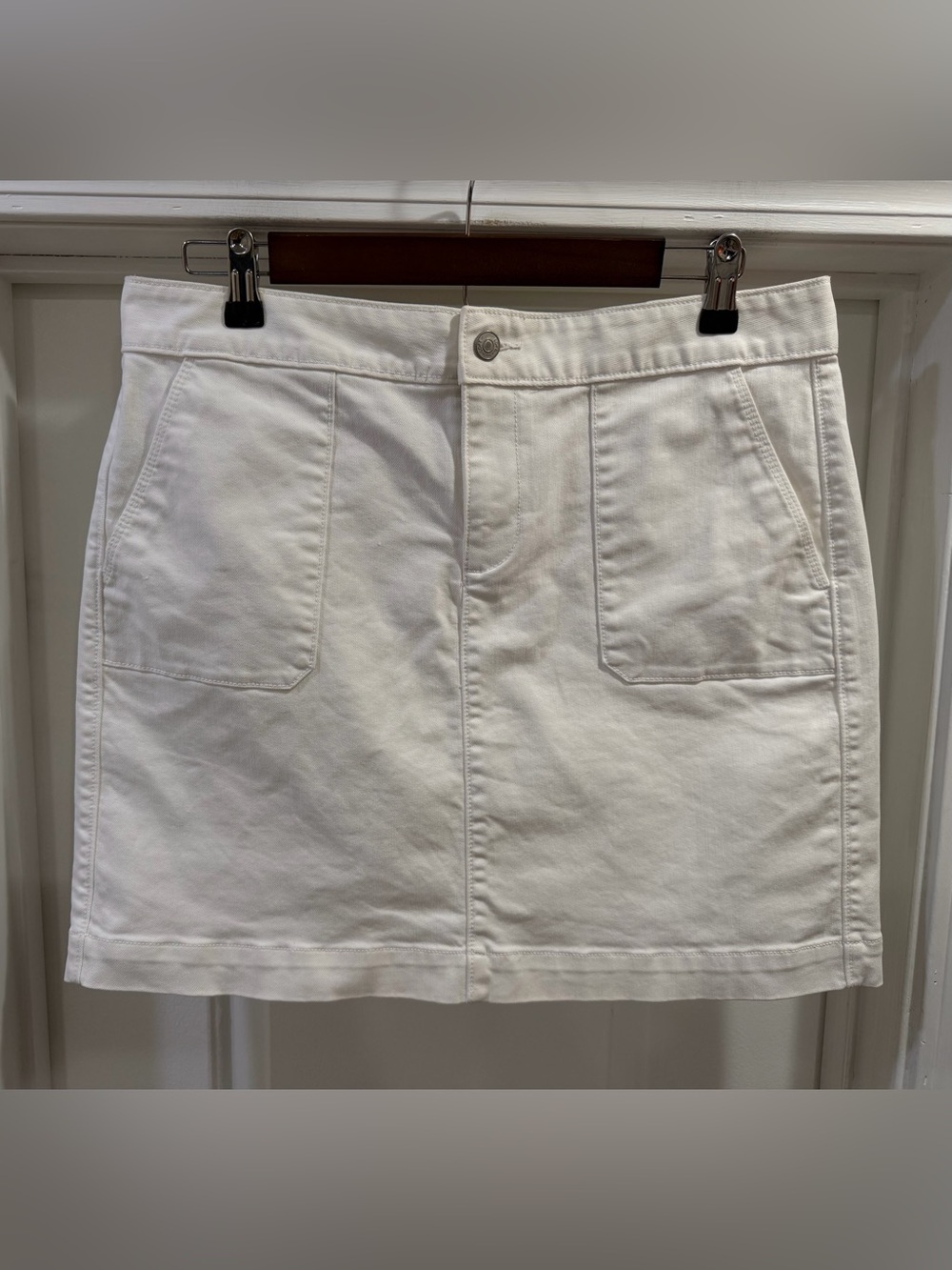 LOFT White Denim Utility Mini Skirt Size 8